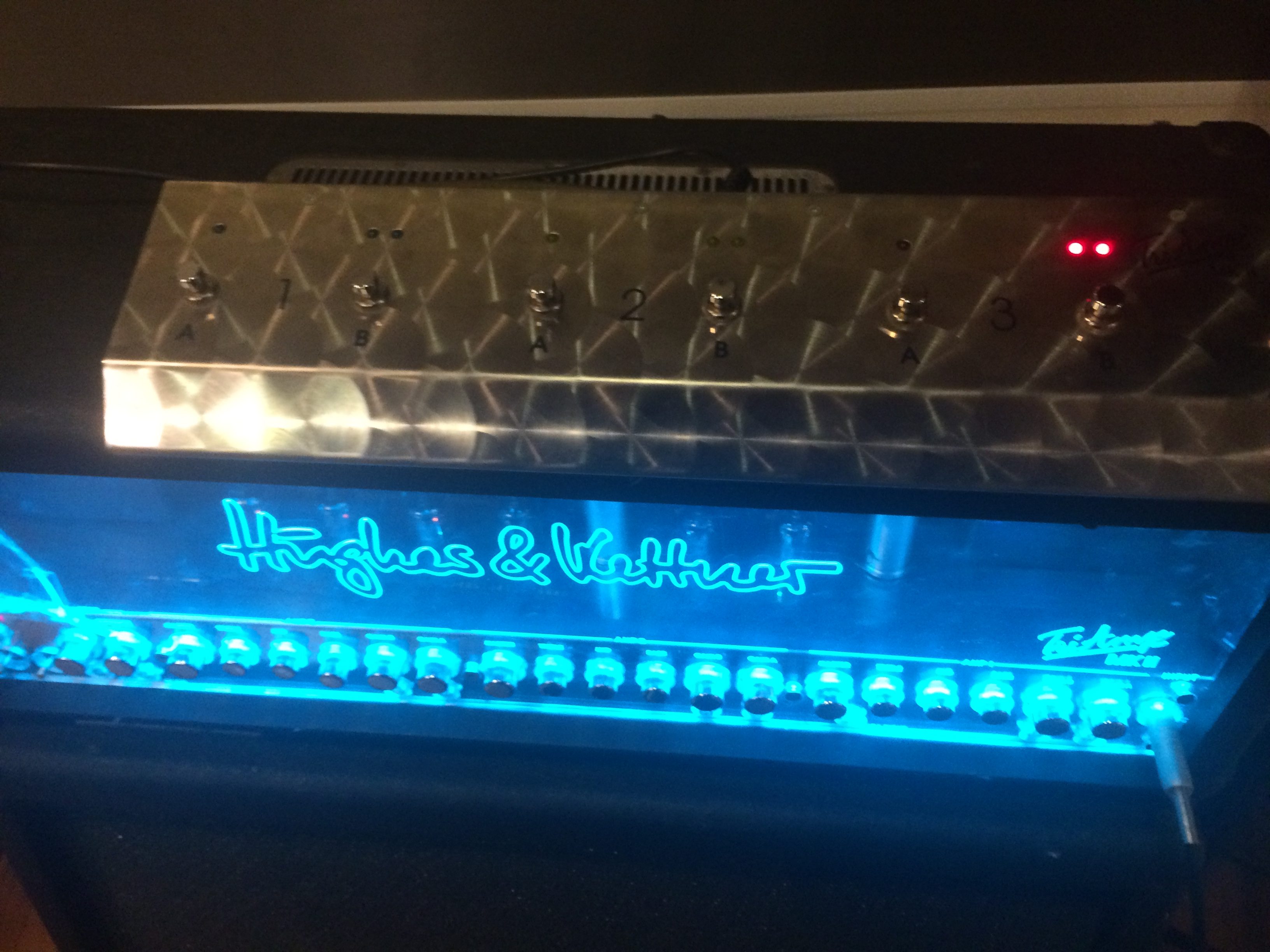 hughes&kettner triamp mk2 フットスイッチ 中古】Hughes&Kettner TRIAMP MK2 フットスイッチ - 神奈川県の