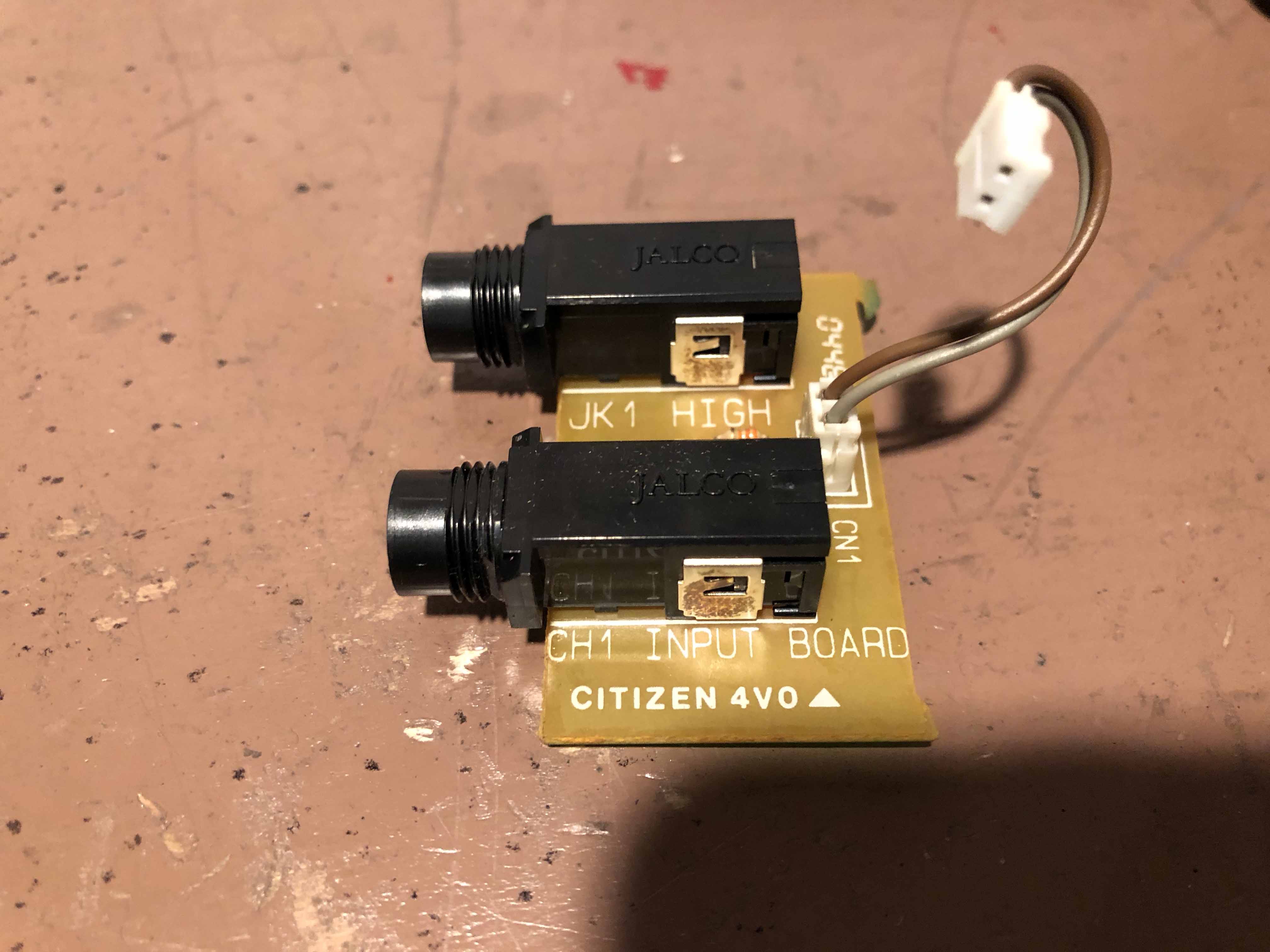 JC-120(旧型)のユニット　2本セット　問題無く使用していました。 ❤️ローランド☆JC-120☆スピーカー２点セット☆